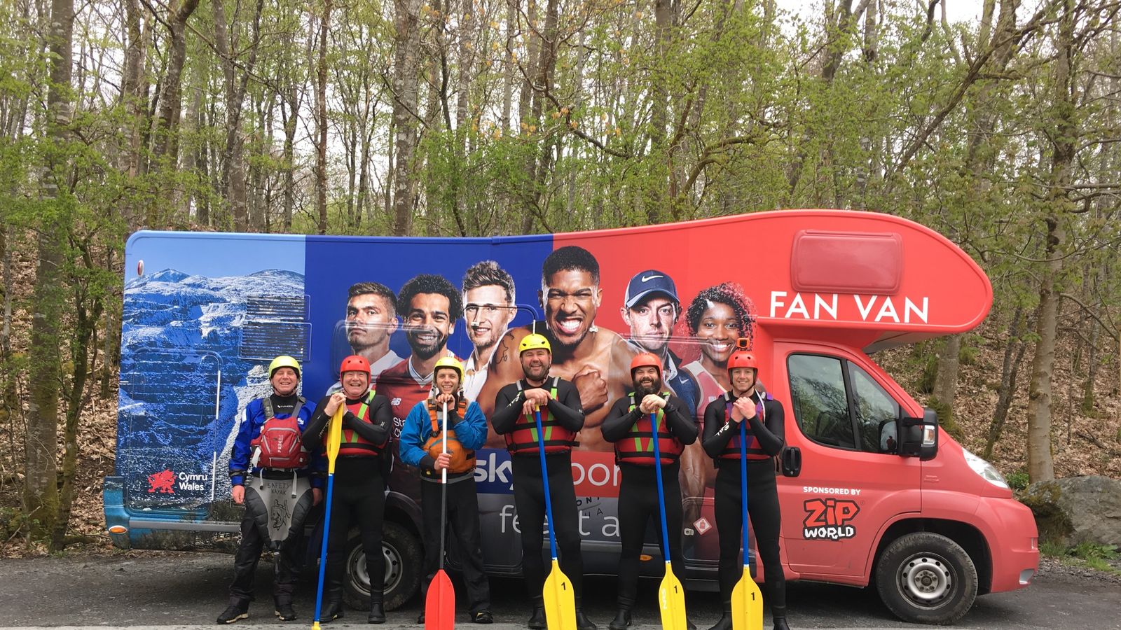 WATCH FANVAN 2.0 begins! Scott Quinnell, Bear and Legs hit the road