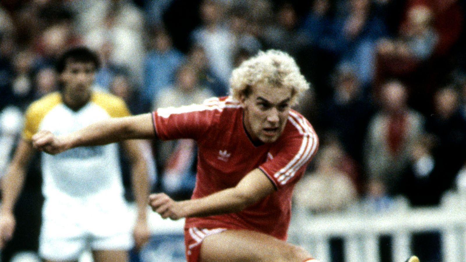 Aberdeen idol Neale Cooper dies aged 54 Football News Sky Sports