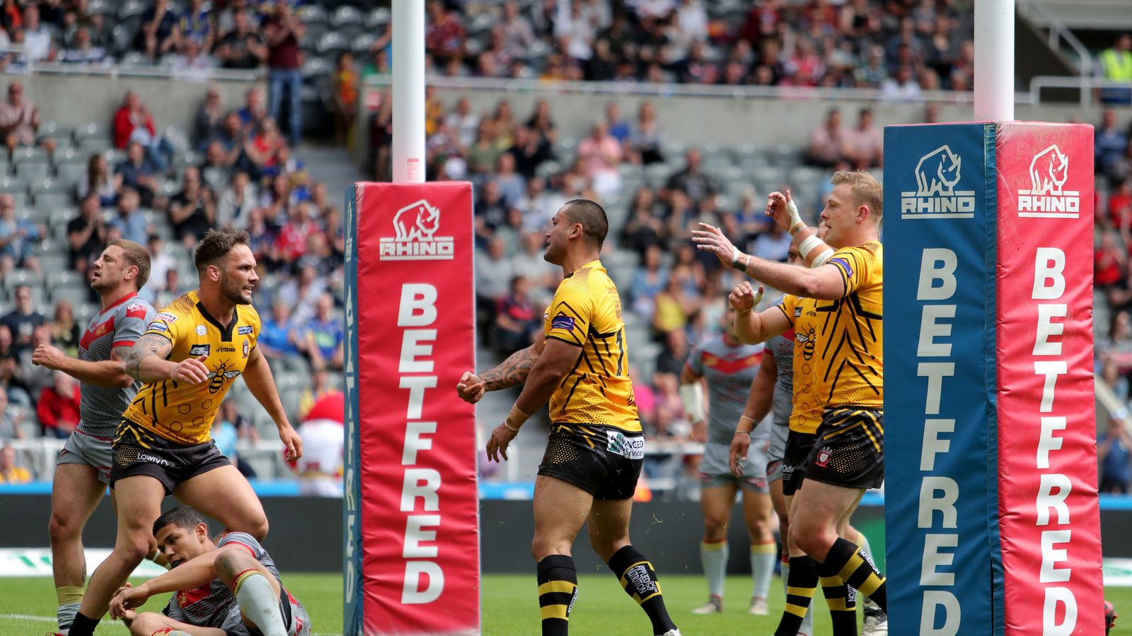 Widnes sign Weller Hauraki on loan as Ed Chamberlain and Greg Burke ...