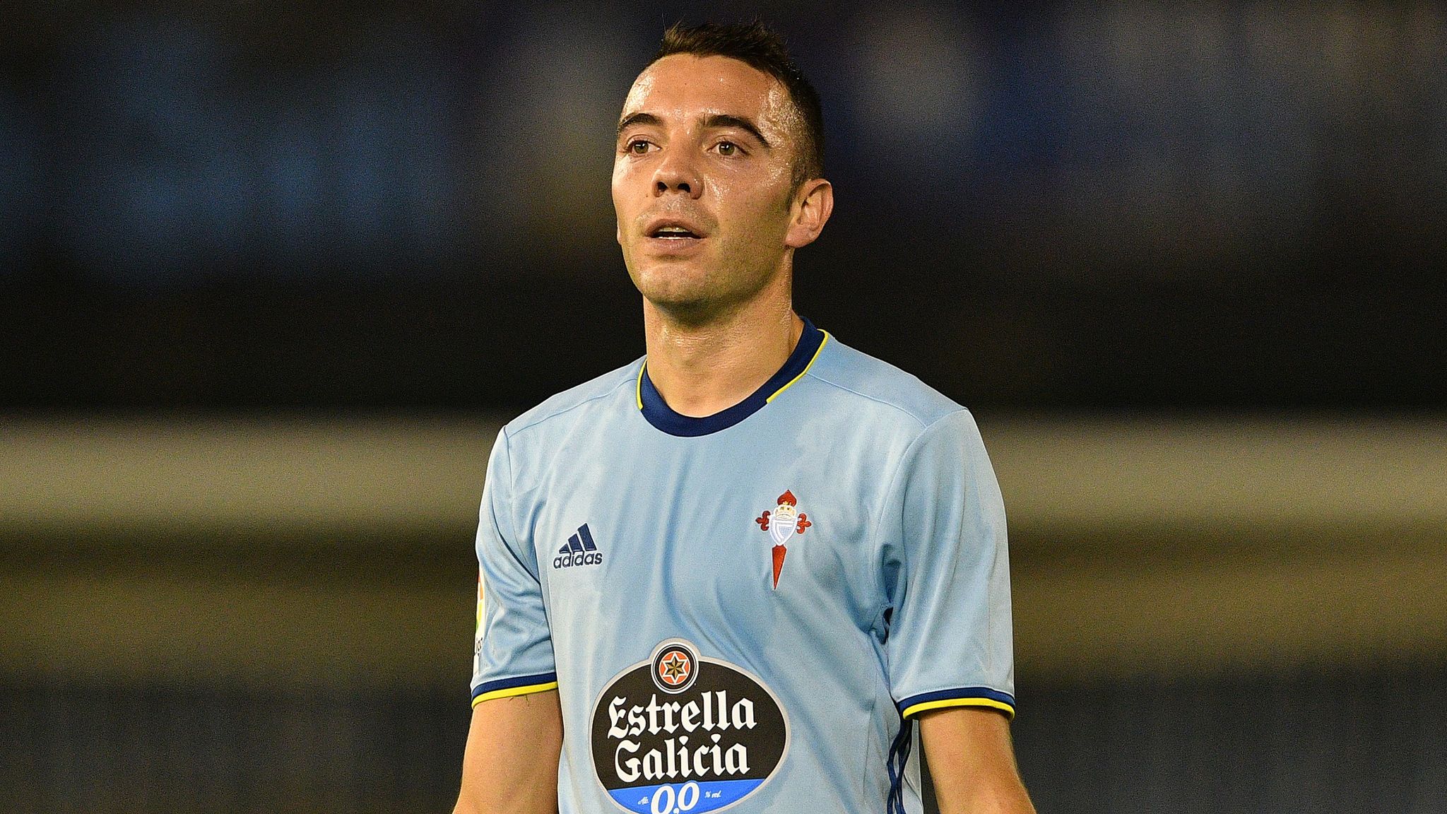 Iago Aspas of RC Celta de Vigo reacts during the match against FC Barcelona during the La Liga match between Real Club Celta de Vigo and Futbol Club Barcelona at the Balaidos stadium on October 02, 2016 in Vigo, Spain