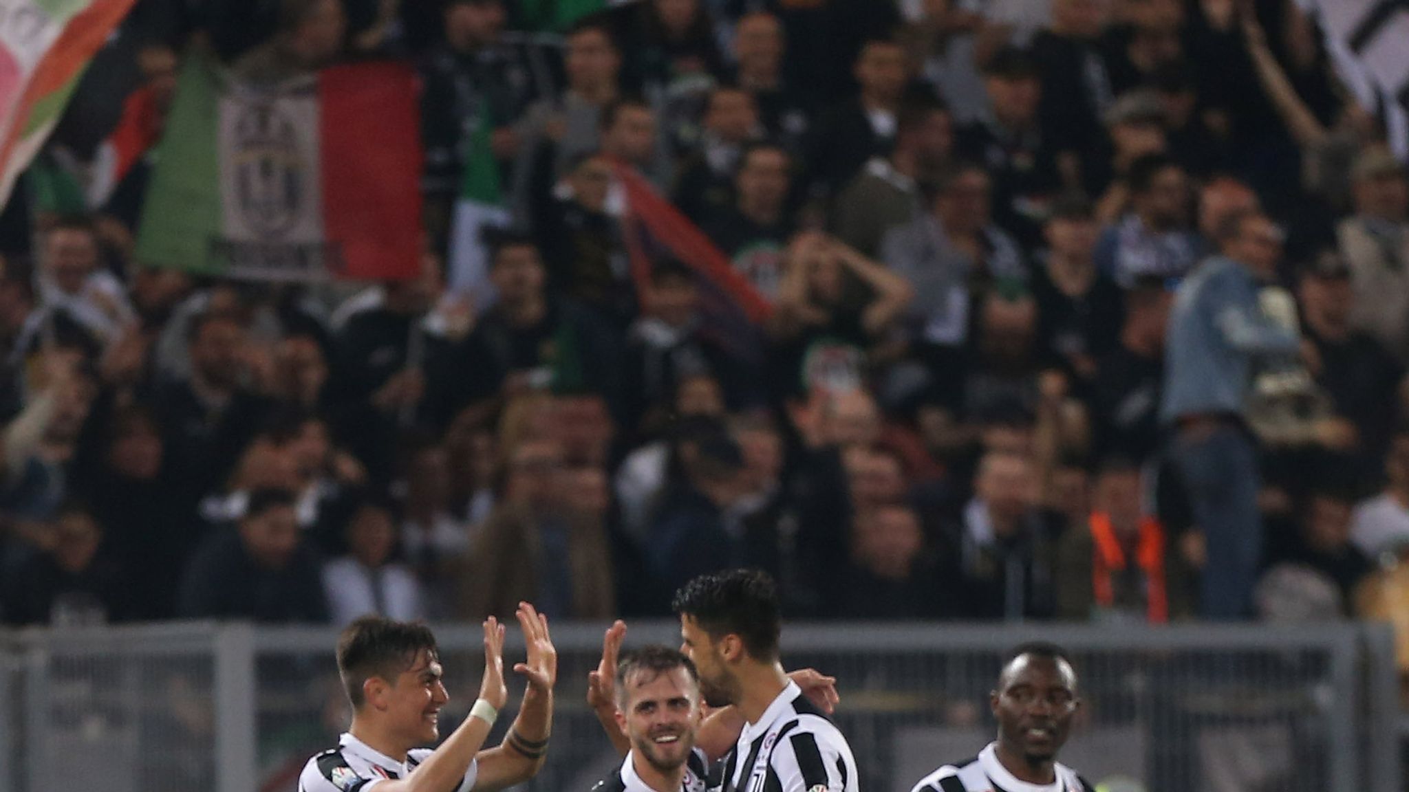 Juventus 4 - 0 AC Milan - Match Report & Highlights