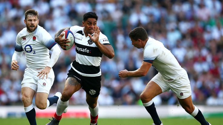 Malakai Fekitoa attacking for the Barbarians against England at Twickenham Stadium