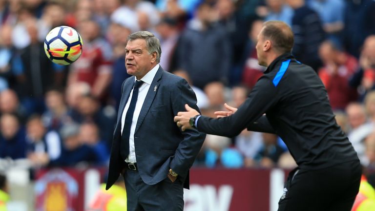 Everton manager Sam Allardyce has rubbished reports of a falling out with Wayne Rooney