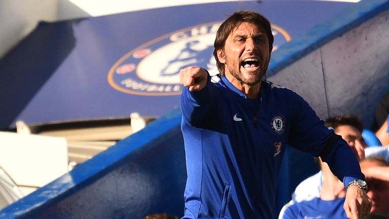 Antonio Conte during the Premier League match between Chelsea and Liverpool