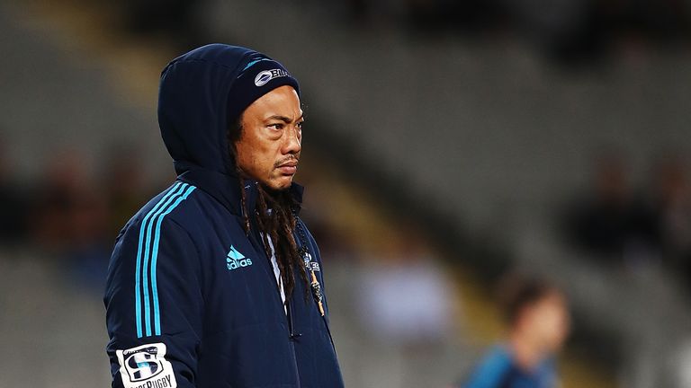 Tana Umaga has signed a one-year extension with the Blues