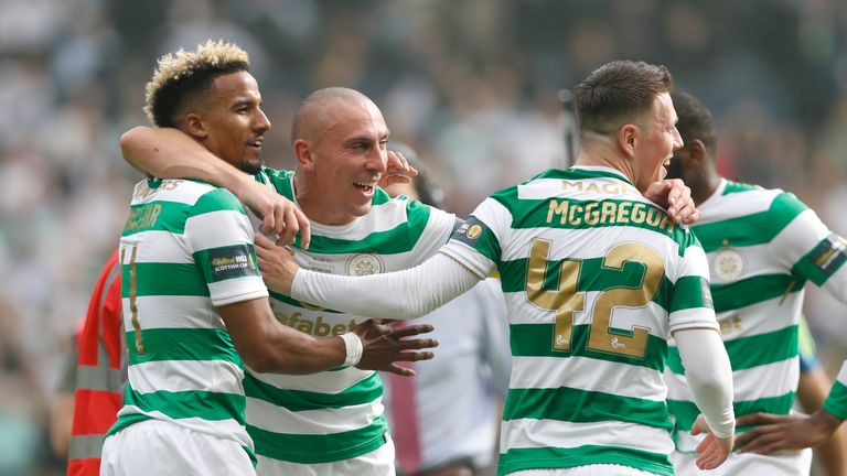 GLASGOW, SCOTLAND - MAY 19: Scott Brown of Celtic reacts at full time during the Scottish Cup Final between Celtic and Motherwell at Hampden Park on May 19, 2018 in Glasgow, Scotland. (Photo by Ian MacNicol/Getty Images)