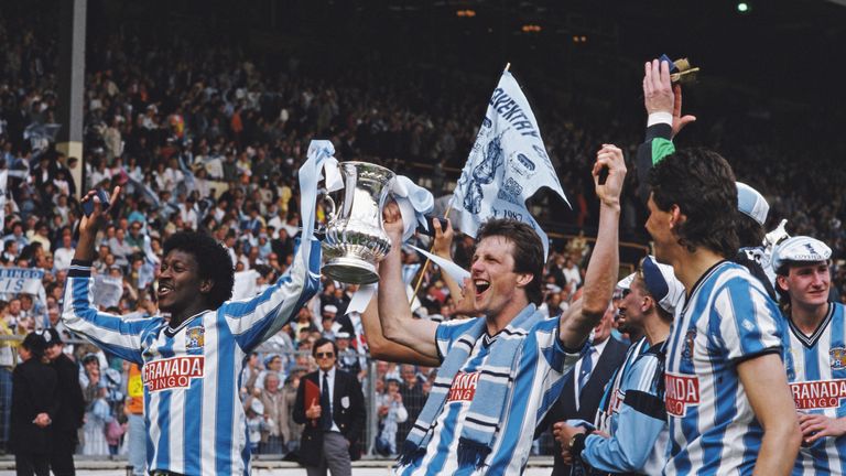 Dave Bennett (l) and Keith Houchen after the 1987 FA Cup Final between Coventry City and Tottenham