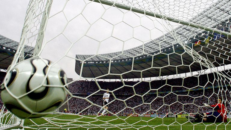 Germany beat Argentina 4-2 on penalties in the 2006 quarter-final