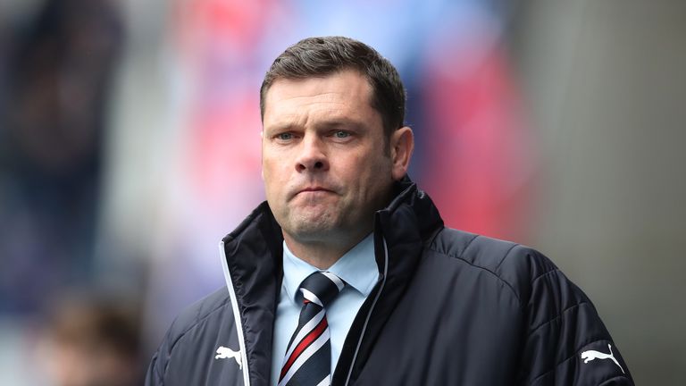 GLASGOW, SCOTLAND - APRIL 22: Rangers manager Graeme Murty looks on during the Ladbrokes Scottish Premiership match between Rangers and Hearts at Ibrox Stadium on April 22, 2018 in Glasgow, Scotland. (Photo by Ian MacNicol/Getty Images)