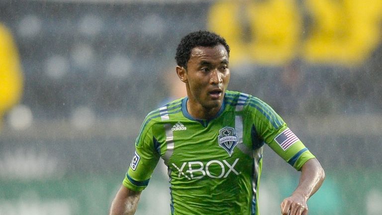 James Riley #7 of the Seattle Sounders FC controls the ball during the game against the Philadelphia Union at PPL Park on April 16, 2011 in Chester, Pennsylvania. The game ended 1-1 tie