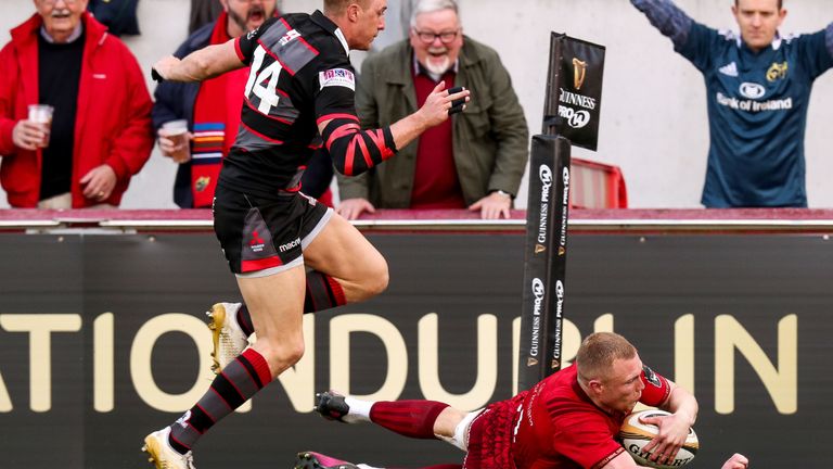 Guinness PRO14 Semi-Final Qualifier, Thomond Park, Limerick 5/5/2018.Munster vs Edinburgh.Munster's Keith Earls scores his sides second try.Mandatory Credit ..INPHO/Billy Stickland