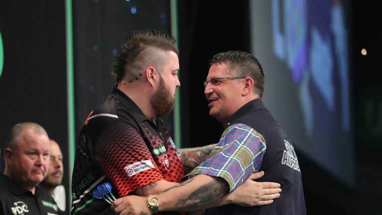 UNIBET PREMIER LEAGUE DARTS FINALS,,.O2 ARENA,.LONDON.PIC;LAWRENCE LUSTIG.SEMI FINAL.MICHAEL SMITH V GARY ANDERSON.MICHAEL SMITH IN ACTION