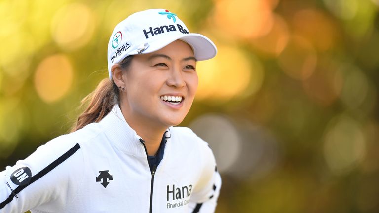 Minjkee Lee holds the lead after a third-round 69