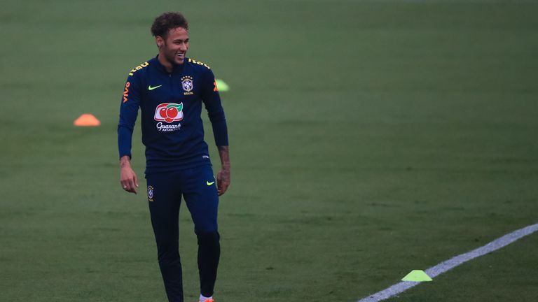 TERESOPOLIS, BRAZIL - MAY 23: Neymar smiles during a training session of the Brazilian national football team at the squad's Granja Comary training complex on May 23, 2018 in Teresopolis, Brazil. (Photo by Buda Mendes/Getty Images)   