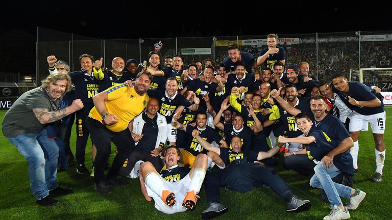 Parma celebrate after the Serie B match between AC Spezia and Parma Calcio at Stadio Alberto Picco on May 18, 2018 in La Spezia, Italy.