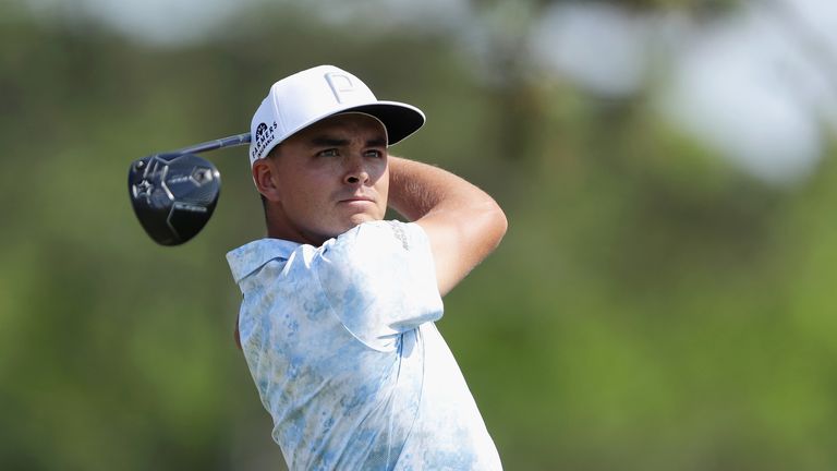 Rickie Fowler found water at 17 and fired a 74