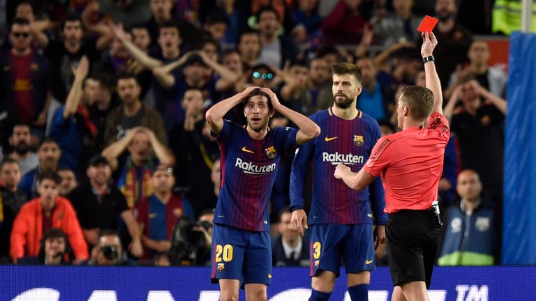 Sergi Roberto is sent off during the La Liga match between Barcelona and Real Madrid at Camp Nou on May 6, 2018 in Barcelona, Spain.