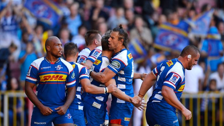CAPE TOWN, SOUTH AFRICA - MAY 05: SP Marais of the Stormers celebrate with teammates after scoring a try during the Super Rugby match between DHL Stormers and Vodacom Bulls at DHL Newlands Stadium on May 05, 2018 in Cape Town, South Africa. (Photo by Ashley Vlotman/Gallo Images)