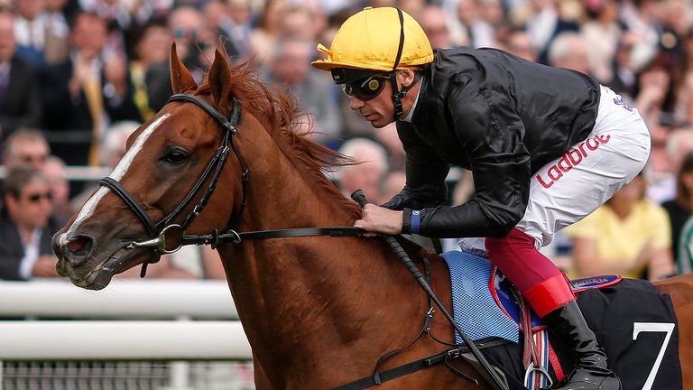 Frankie Dettori riding Stradivarius easily win the MansionBet Yorkshire Cup at York