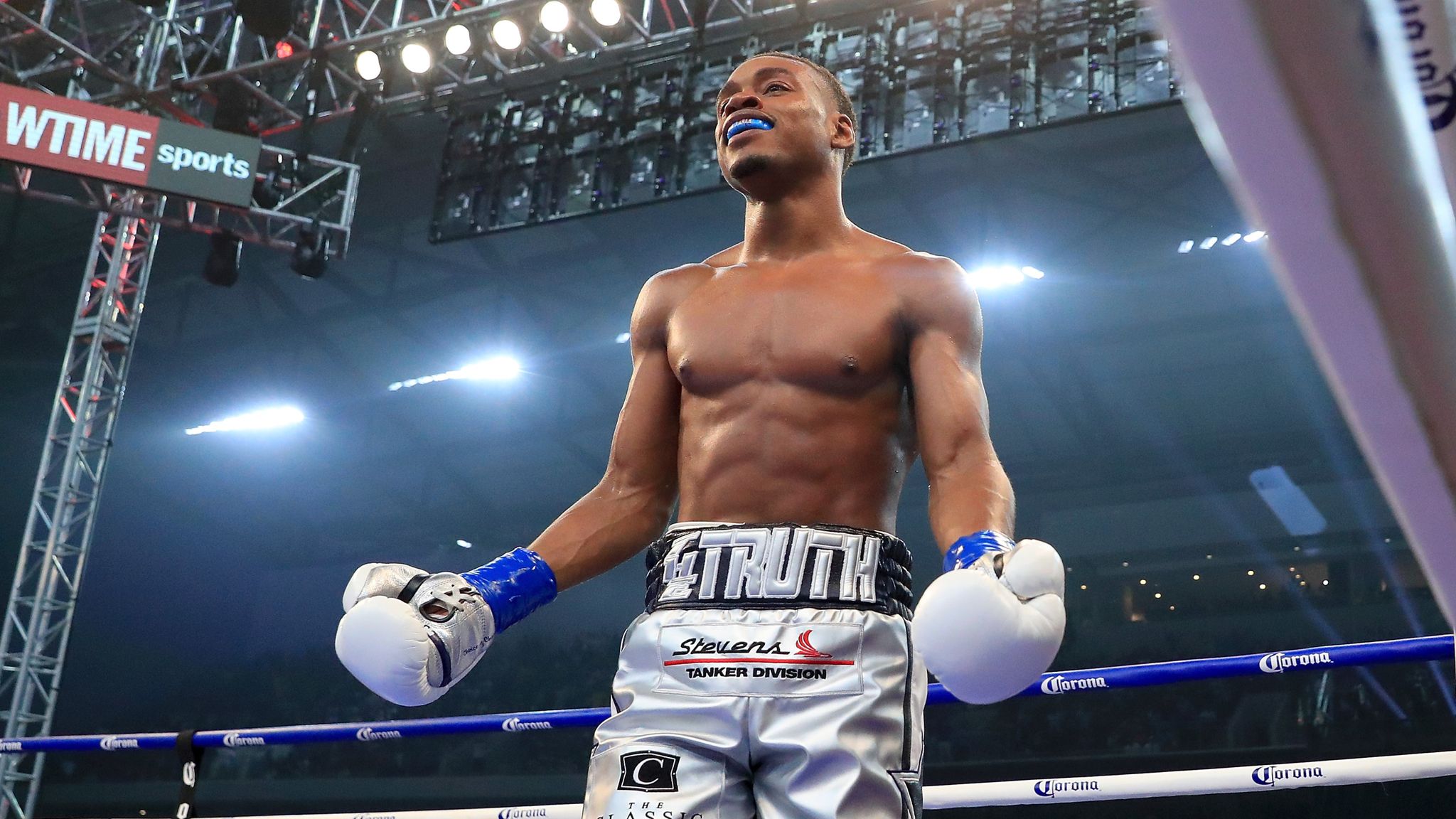 Errol Spence Jr knocks out Carlos Ocampo to maintain unbeaten record