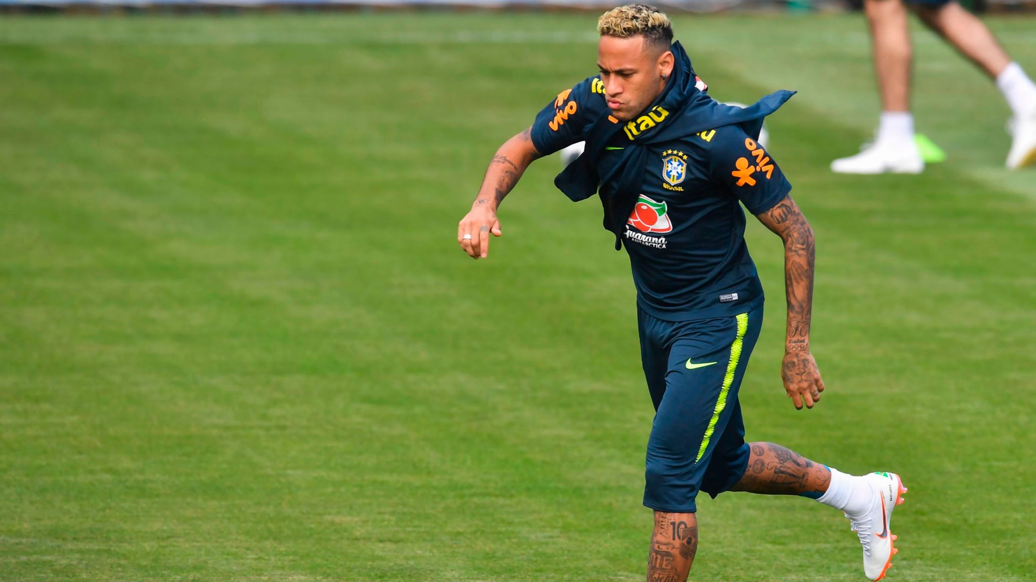 Colombia national team trains in Brasilia ahead of Ivory Coast match