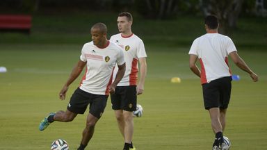 Image of Vincent Kompany (L) and Thomas Vermaelen are battling injuries