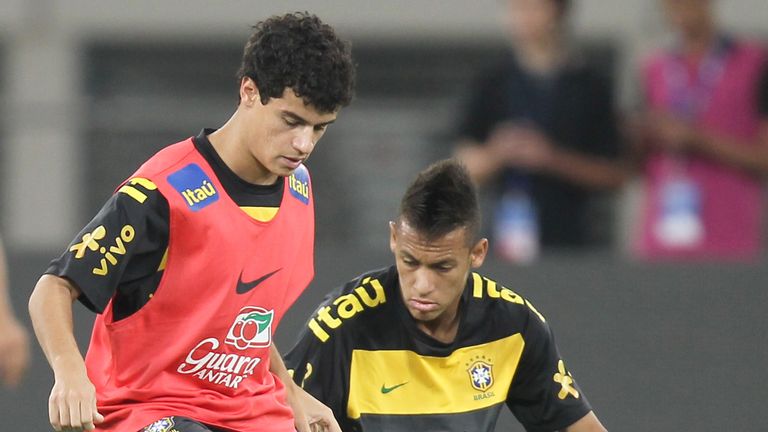 Philippe Coutinho and Neymar training together for Brazil in 2010