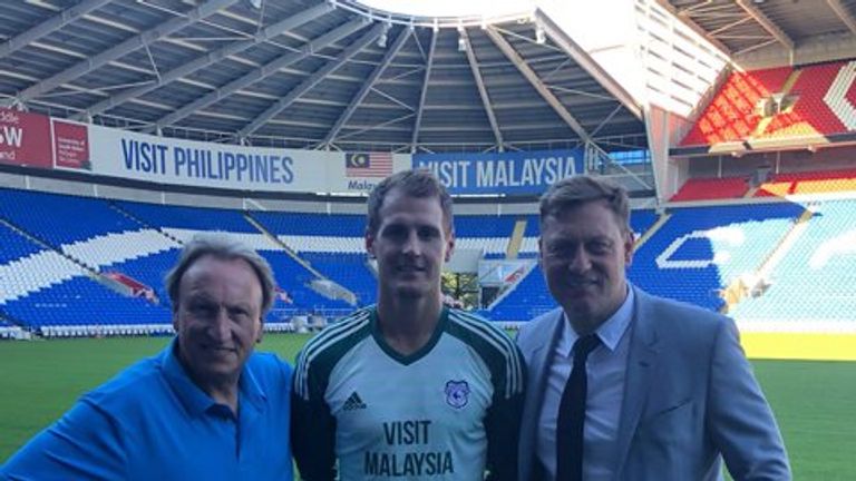 Neil Warnock, Alex Smithies and his agent Andy Evans (Chairman, World in Motion)