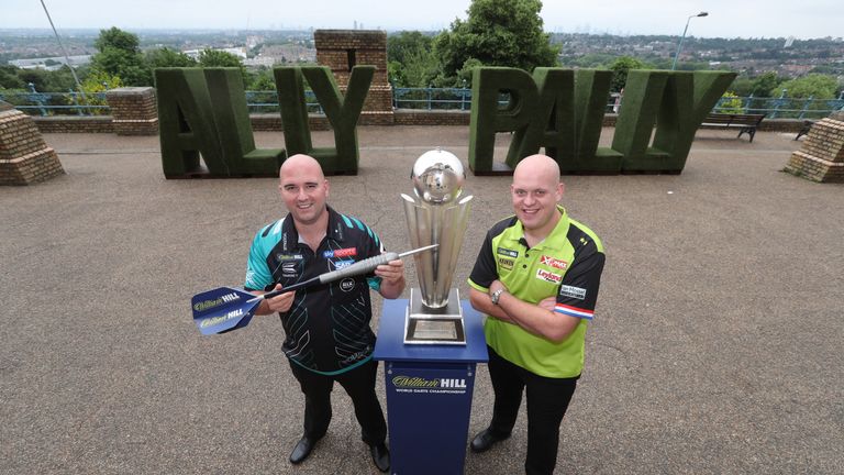 WILLIAM HILL WORLD DARTS CHAMPIONSHIP 2019.ANNOUNCEMENT.ALEXANDRA PALACE ,LONDON.PIC;LAWRENCE LUSTIG.WORLD CHAMPION ROB CROSS AND WORLD NUMBER 1 MICHAEL VAN GERWEN.AT LONDONS ALEXANDRA PALACE AS THE PDC ANNOUNCE THE EXPANSION OF THE WORLD DARTS CHAMPIONSHIPS TO 96 PLAYERS.