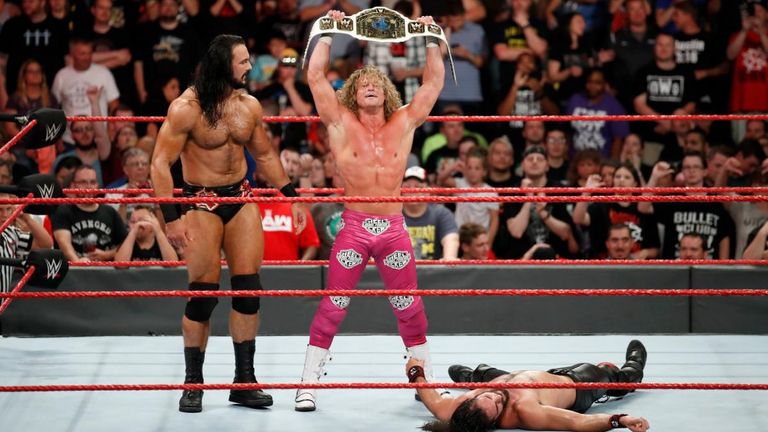 Dolph Ziggler picked up a shock win over Seth Rollins for the Intercontinental title