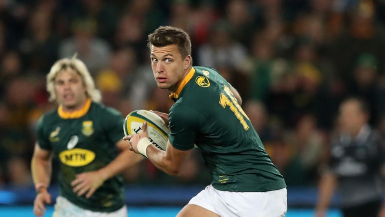 Handre Pollard looks to pass the ball for the Springboks