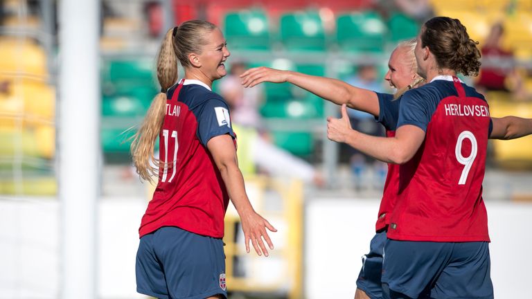 Norway Women 1 - 0 Republic of Ireland Women - Match Report & Highlights