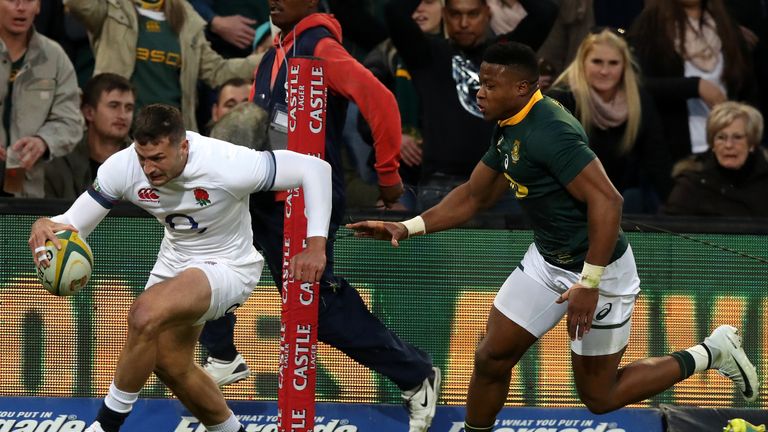 Jonny May romped over in the corner as England made a superb start again 