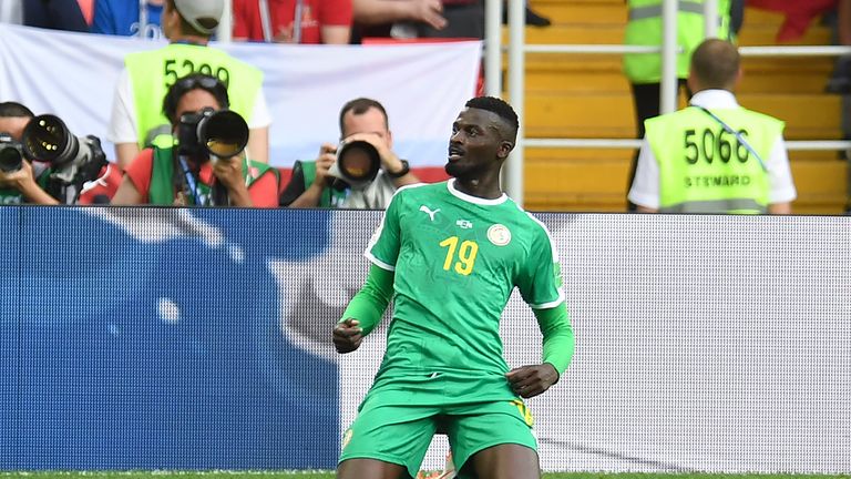 Mbaye Niang celebrates his goal