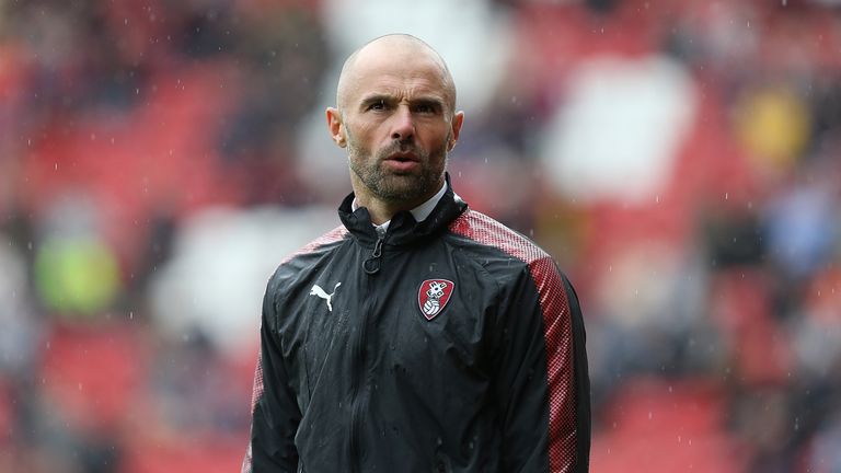 Rotherham United  boss  Paul Warne has signed a new deal with the club 
