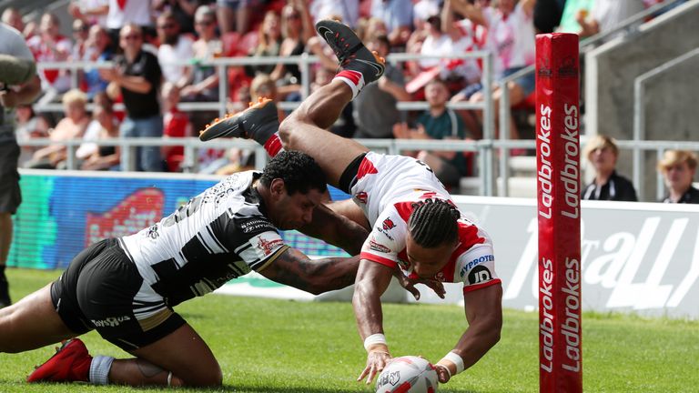 Picture by Paul Currie/SWpix.com - 03/06/2018 - Rugby League - Ladbrokes Challenge Cup - St Helens v Hull FC - The Totally Wicked Stadium, Langtree Park, St Helens, England - Regan Grace of St Helens scoring the 2nd try
