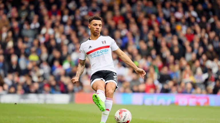 West Ham are close to completing a deal to sign out-of-contract Fulham star Ryan Fredericks