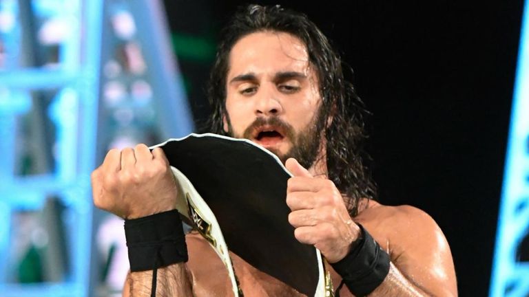 Seth Rollins defended his Intercontinental title against Elias