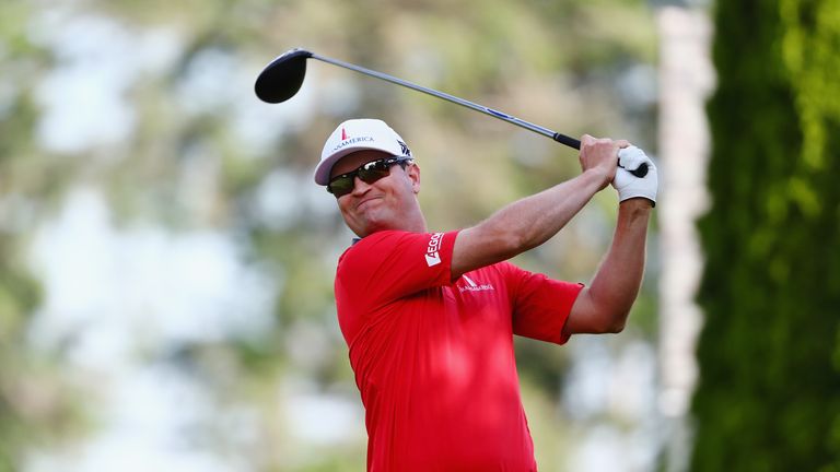 Zach Johnson made six straight birdies on the back nine