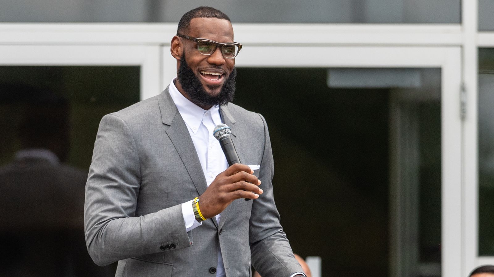 LeBron James Opens I Promise School In Ohio For Underprivileged Kids ...