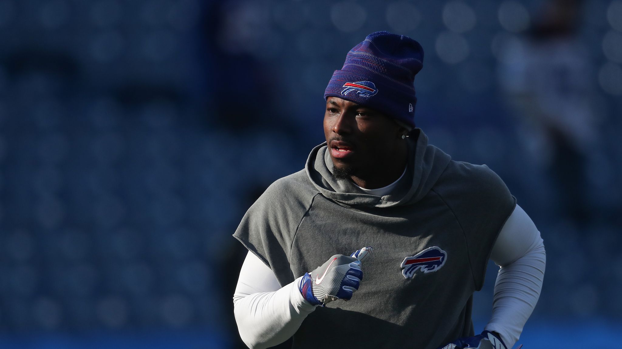 Buffalo Bills Rb Lesean Mccoy Accused Of Physically Abusing His Son By