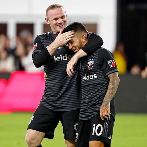 Rooney helps DC to win on debut