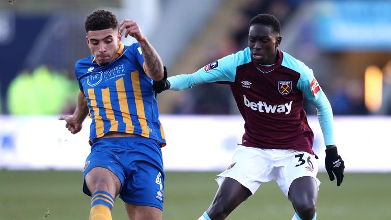 Domingos Quina in action for West Ham