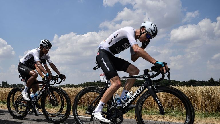 Team Sky enjoyed another quiet day ahead of the cobbles of Sunday and mountains of next week