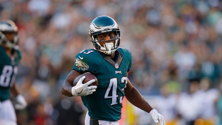 in the third quarter at Lincoln Financial Field on September 25, 2016 in Philadelphia, Pennsylvania.