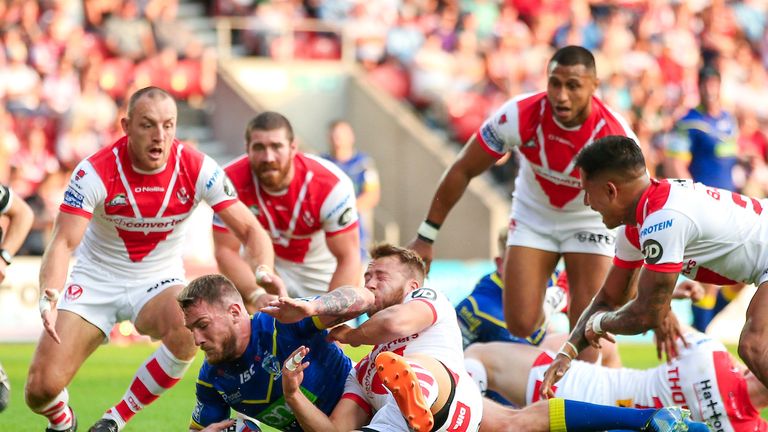 Daryl Clark touches down for Warrington