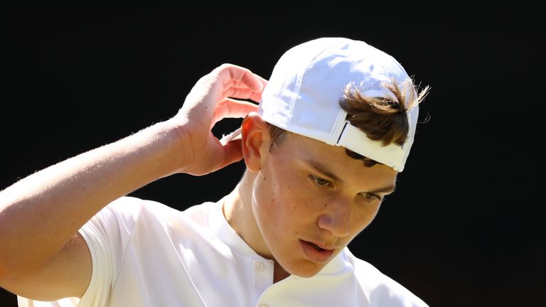Jack Draper thrills Wimbledon crowd but misses out on junior title