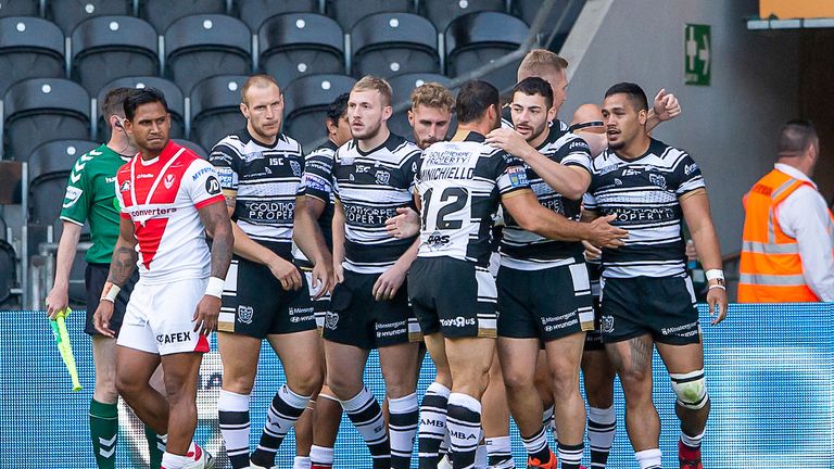 Picture by Allan McKenzie/SWpix.com - 13/07/2018 - Rugby League - Betfred Super League - Hull FC v St Helens - KC Stadium, Kingston upon Hull, England - Hull FC celebrate Bureta Faraimo's try against St Helens.