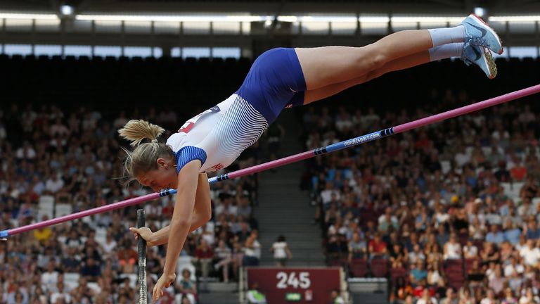 Holly Bradhsaw claimed an impressive early victory for GB & NI at the Athletics World Cup where USA hold a commanding lead