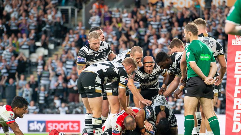Picture by Allan McKenzie/SWpix.com - 13/07/2018 - Rugby League - Betfred Super League - Hull FC v St Helens - KC Stadium, Kingston upon Hull, England - Hull FC's Albert Kelly scores a try against St Helens.